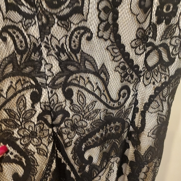 HOMEYEE Women's Black Bodycon Lace Fringe midi dress size 8 - Picture 6 of 12